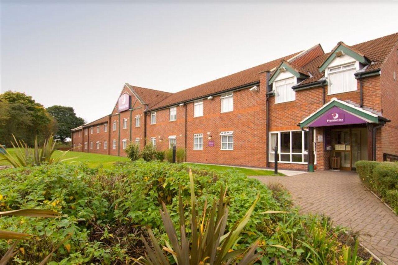 Premier Inn Runcorn Exteriör bild