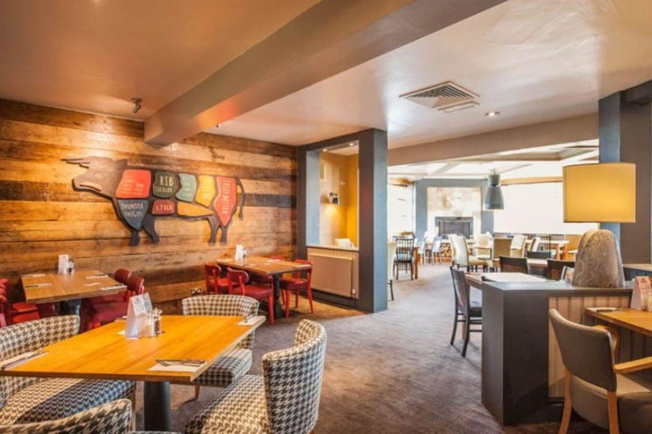 Premier Inn Runcorn Exteriör bild