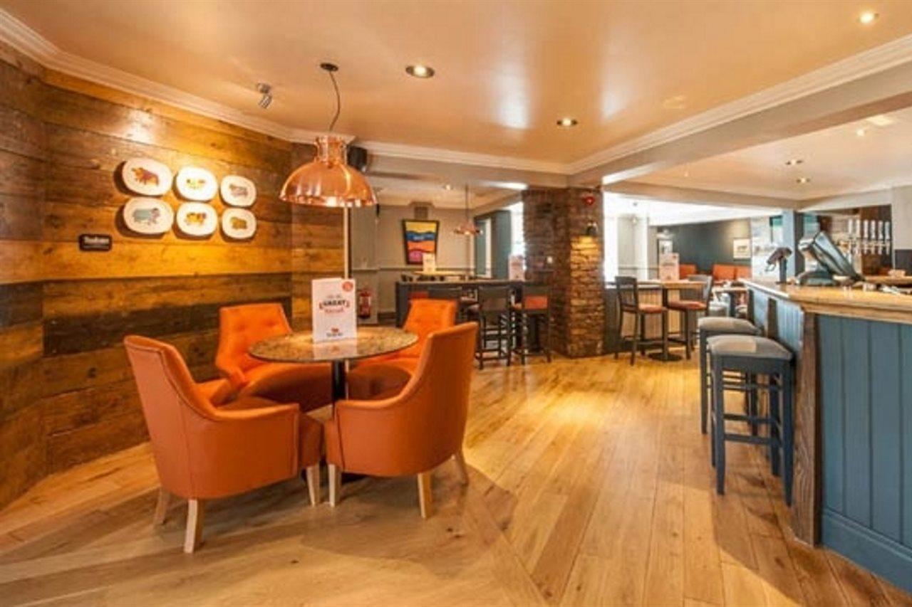 Premier Inn Runcorn Exteriör bild